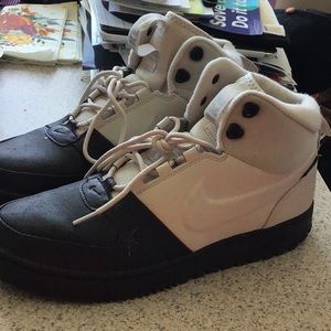 Nike walking sneakers